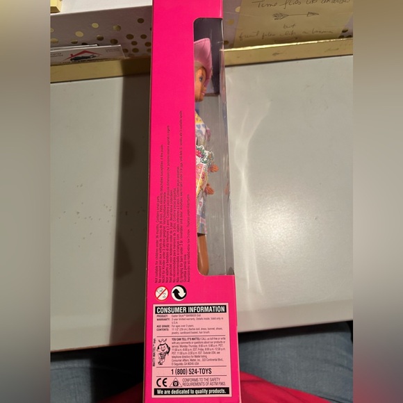 1997 Easter Style Barbie MIB - Picture 2 of 5